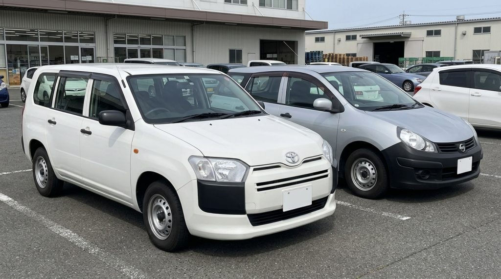 Toyota Probox vs Nissan AD Van: Which One Is Better for Business in Kenya? Probox and AD Iko Gari